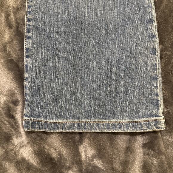 DKNY Soho Jean-Womens Blue Medium Wash Denim Jeans-Bootcut-Size 6S/C - Picture 3 of 16